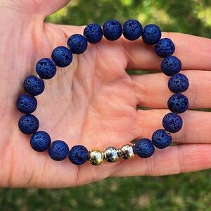 Elegant Blue and Gold Beaded Bracelet